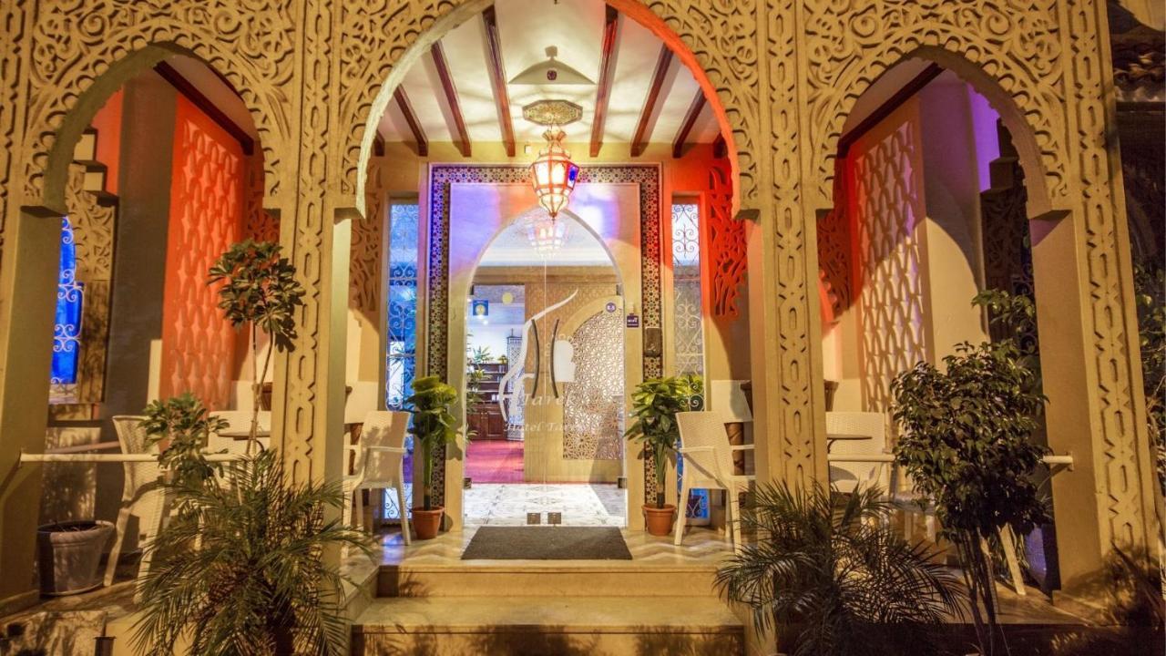 צ'פצ'אוונה Hotel Tarek מראה חיצוני תמונה