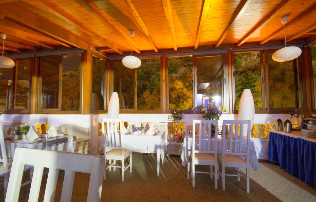 צ'פצ'אוונה Hotel Tarek מראה חיצוני תמונה