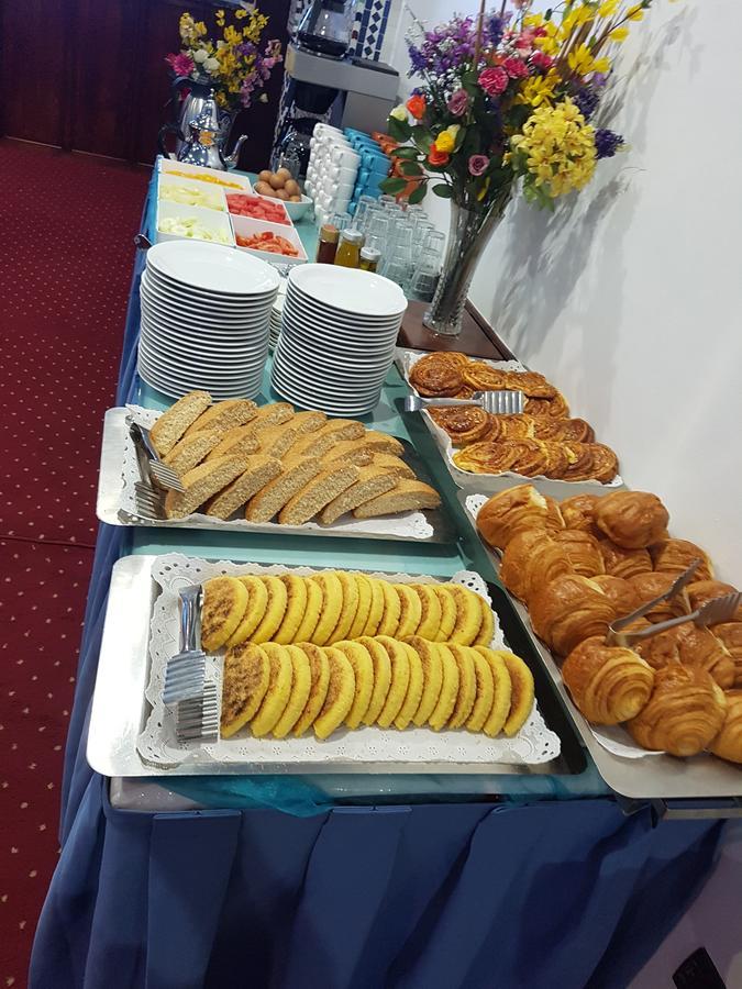 צ'פצ'אוונה Hotel Tarek מראה חיצוני תמונה
