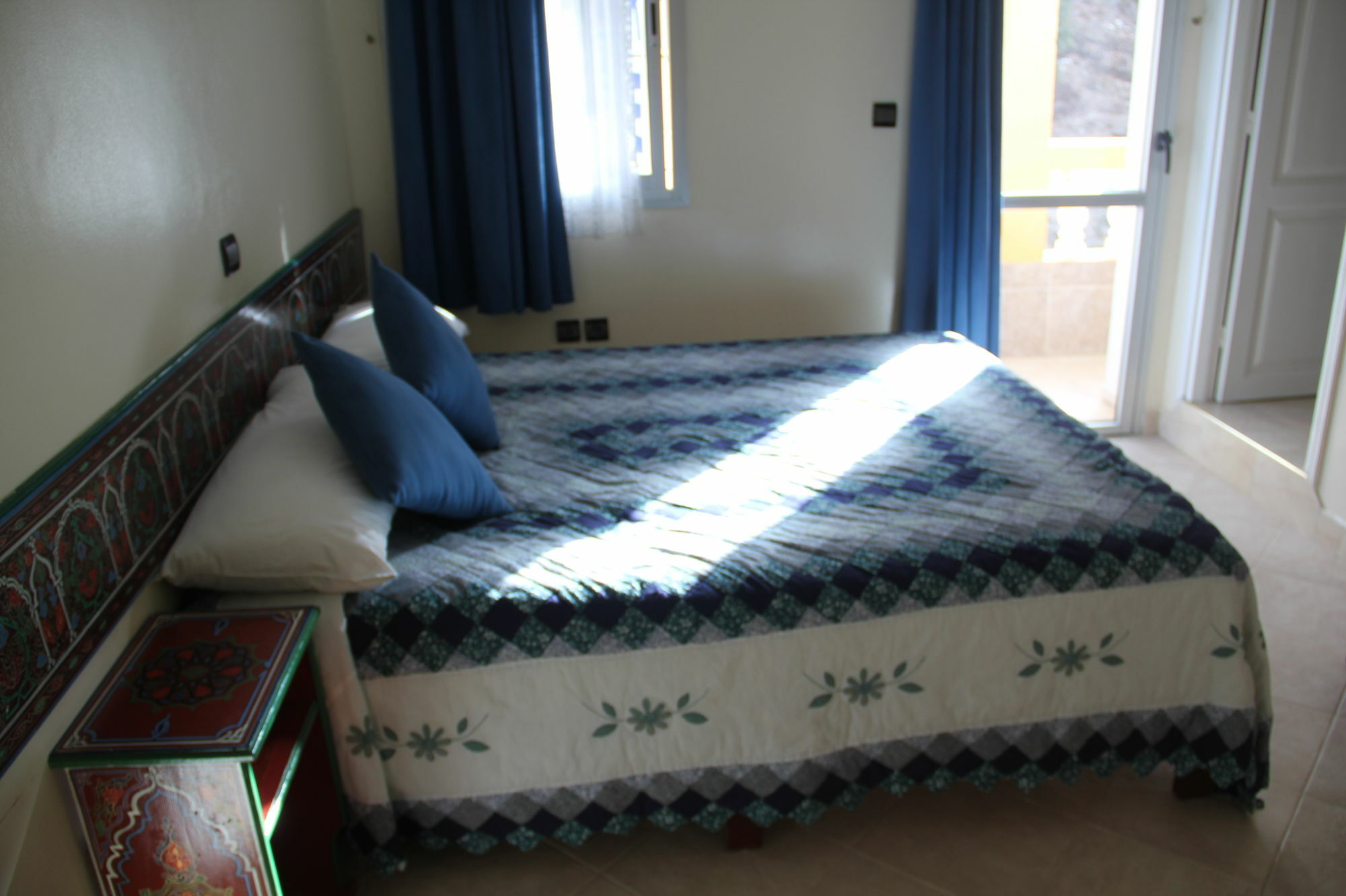 צ'פצ'אוונה Hotel Tarek מראה חיצוני תמונה