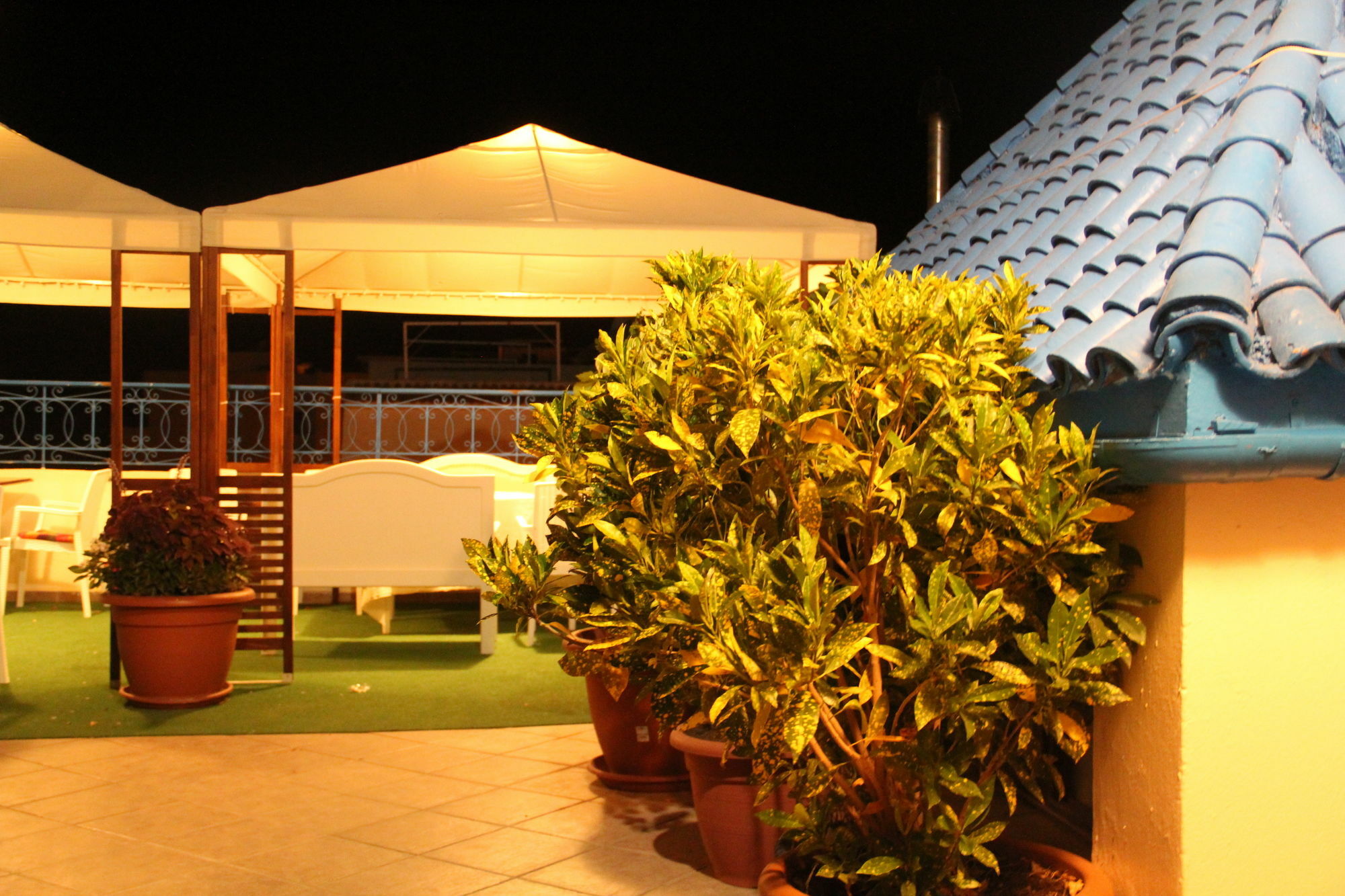 צ'פצ'אוונה Hotel Tarek מראה חיצוני תמונה